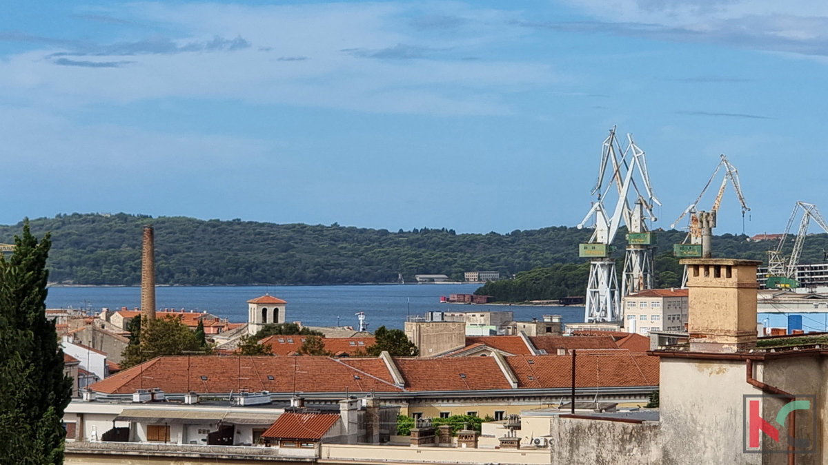 Pula, Center, kvalitetna novogradnja 107,26m2 100m od Arene z dvigalom