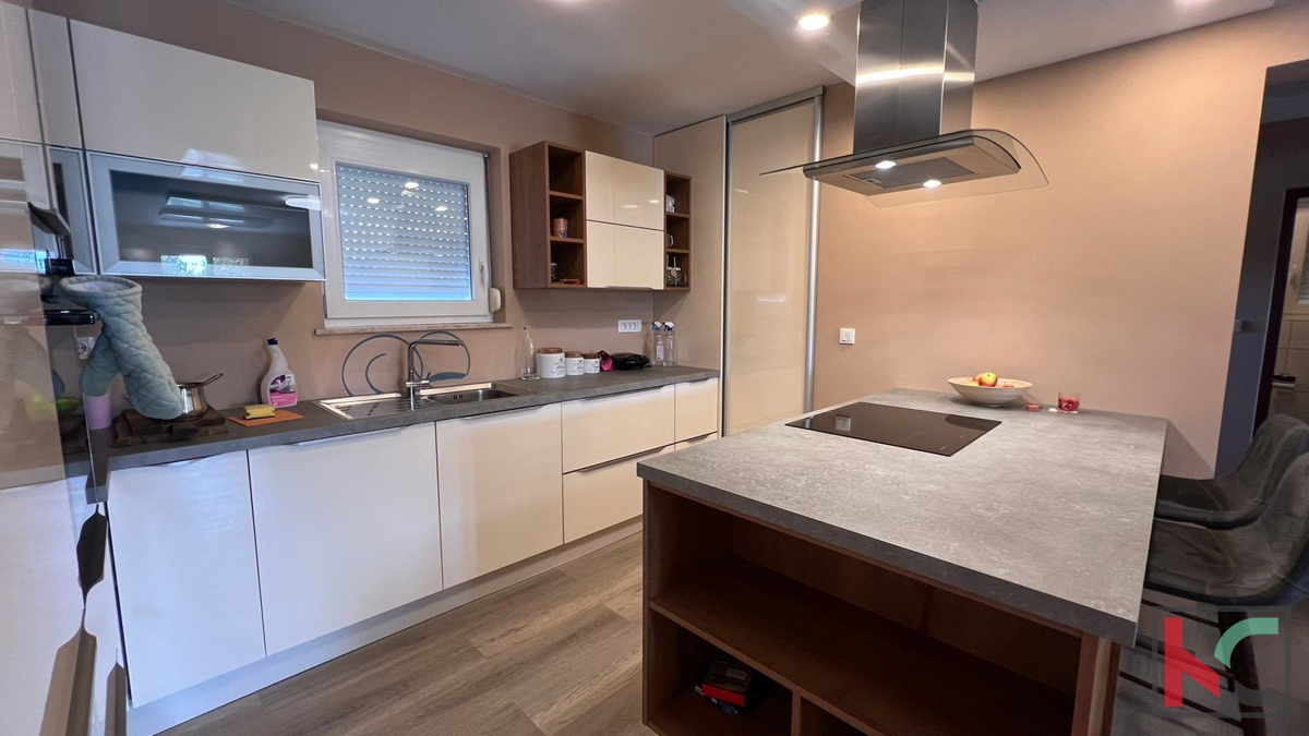 Istra, Valbandon, lepo trisobno stanovanje, 174,79 m2 z vrtom #prodaja
