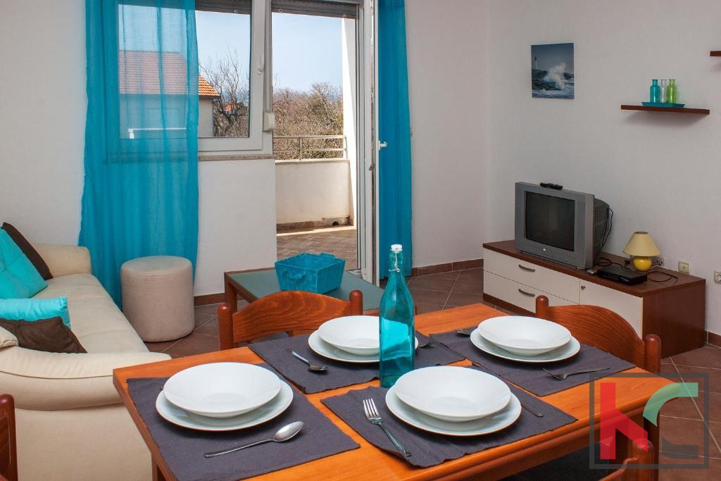 Istra, Peroj, stanovanje 2SS+DB, površine 54,81m2, nedaleč od Fažane