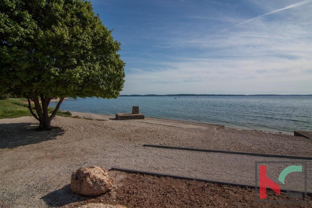 Istra, Peroj, stanovanje 2SS+DB, površine 54,81m2, nedaleč od Fažane