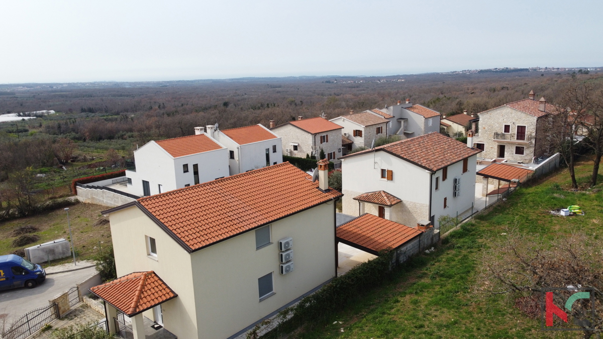 Istra, okolica Poreča, vila z bazenom 180 m2 na mirni lokaciji, #prodaja