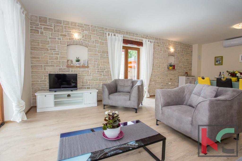 Istra, okolica Poreča, vila z bazenom 180 m2 na mirni lokaciji, #prodaja