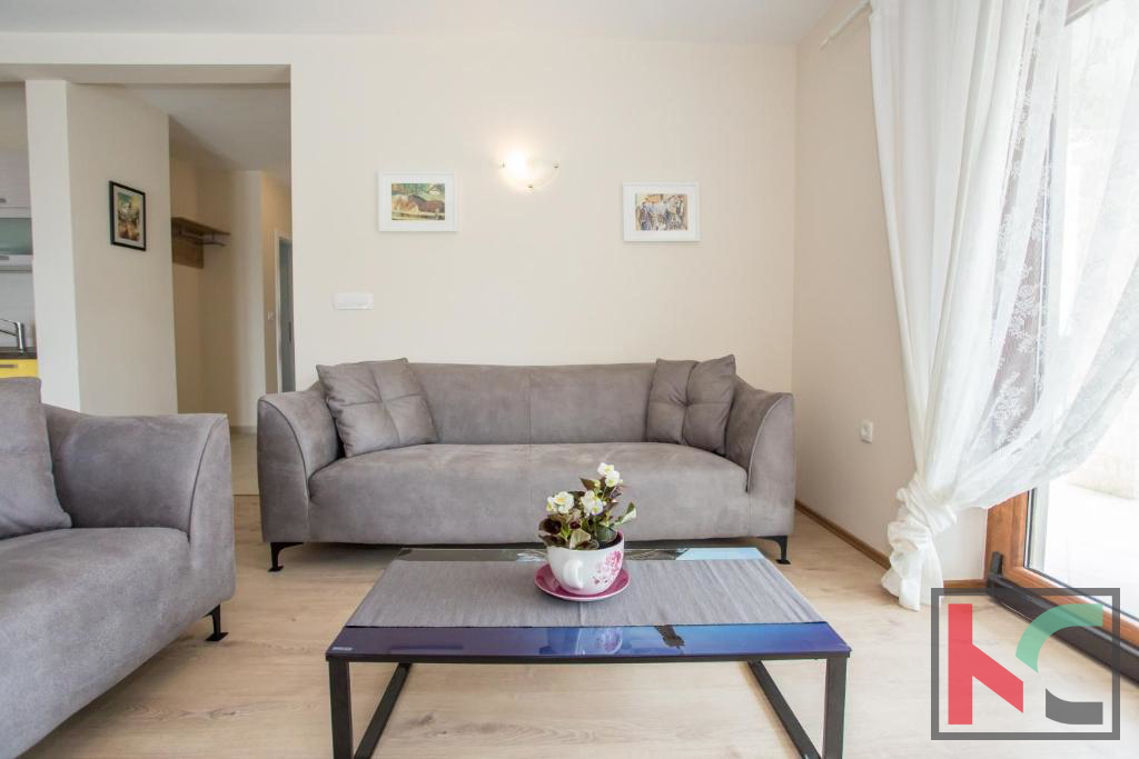 Istra, okolica Poreča, vila z bazenom 180 m2 na mirni lokaciji, #prodaja