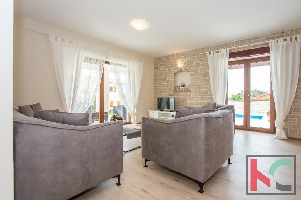 Istra, okolica Poreča, vila z bazenom 180 m2 na mirni lokaciji, #prodaja