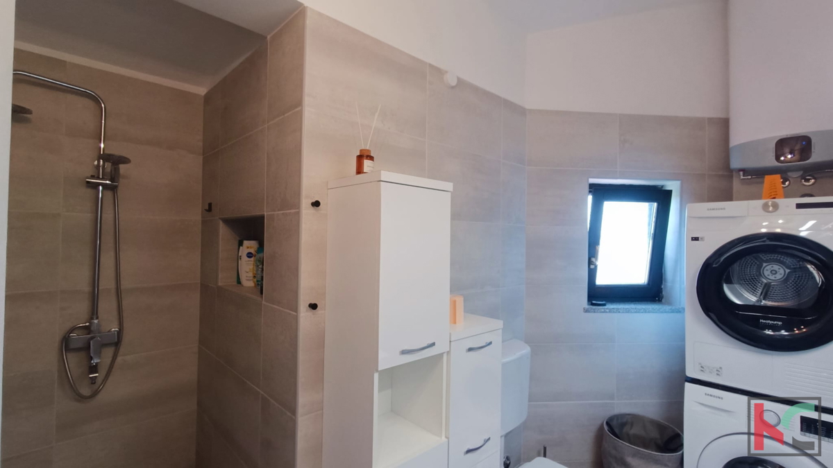 Istra, Fažana, Valbandon, 3sobno stanovanje s teraso na mirni lokaciji, #prodaja