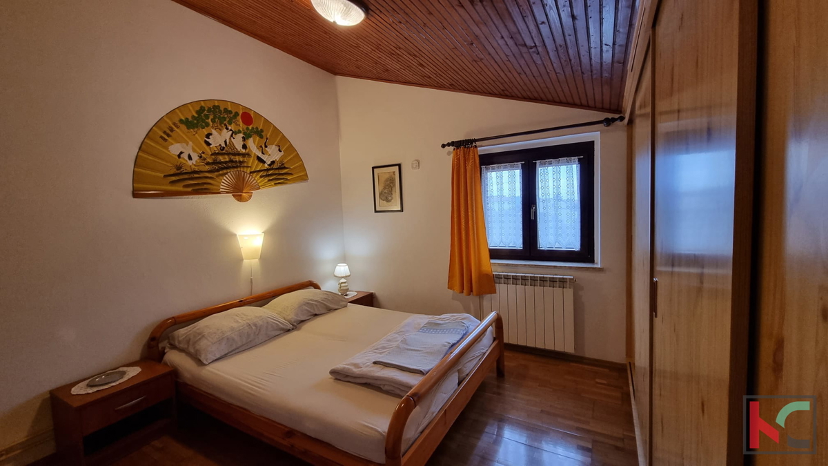 Pula, Veli vrh, družinska hiša z bazenom in vrtom # prodamo