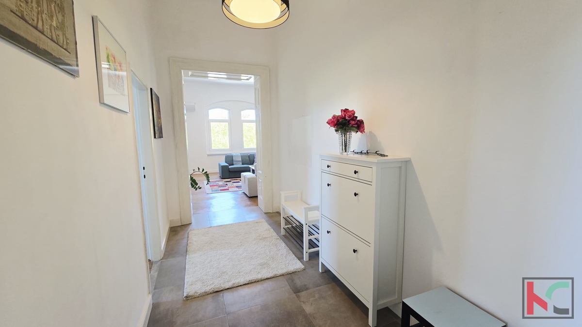 Pula, Stoja, obnovljeno stanovanje 91,80 m2 s tremi spalnicami, prodaja