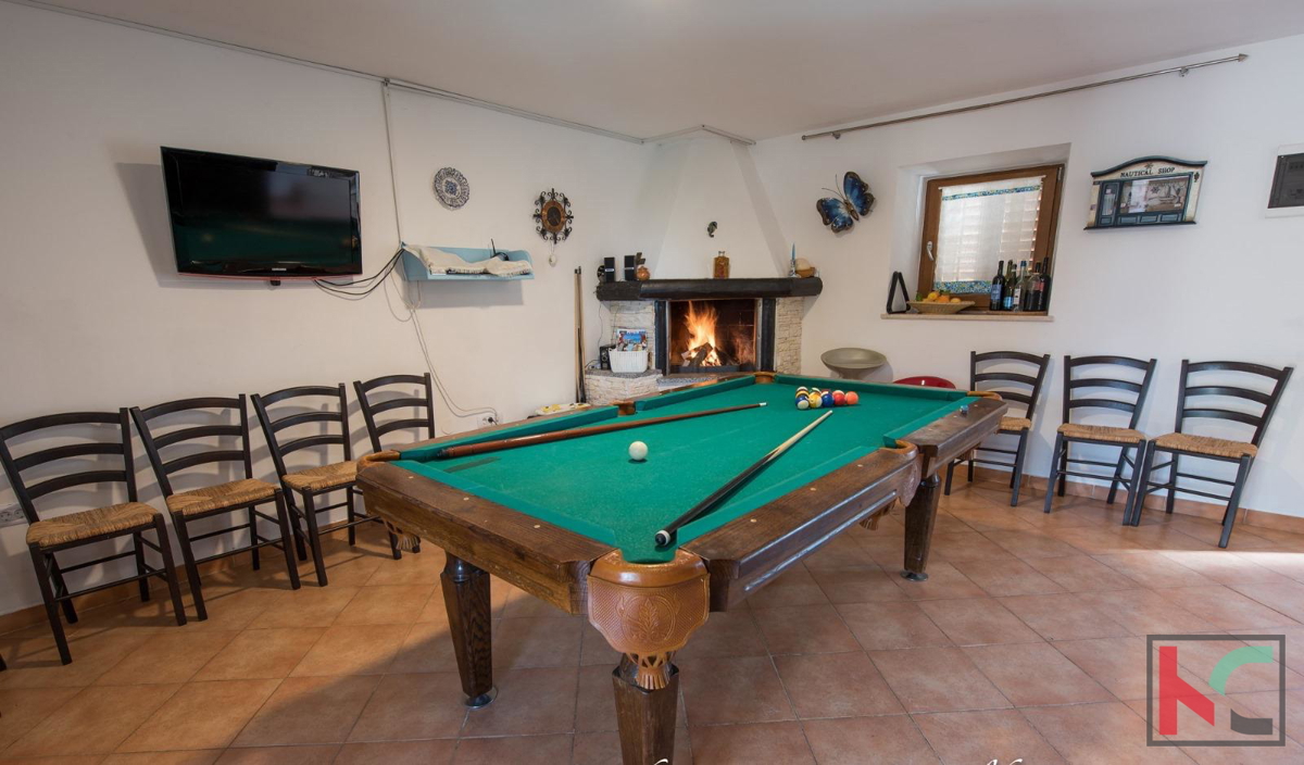 ISTRA, SVETVINČENAT, KAMENA HIŠA Z OGREVANIM BAZENOM NA 1200 M2 PARCELI, #PRODAJA