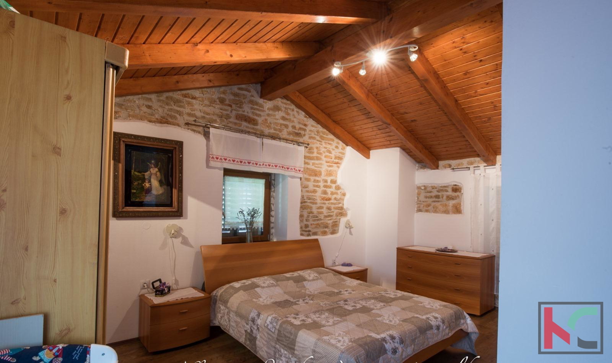 ISTRA, SVETVINČENAT, KAMENA HIŠA Z OGREVANIM BAZENOM NA 1200 M2 PARCELI, #PRODAJA