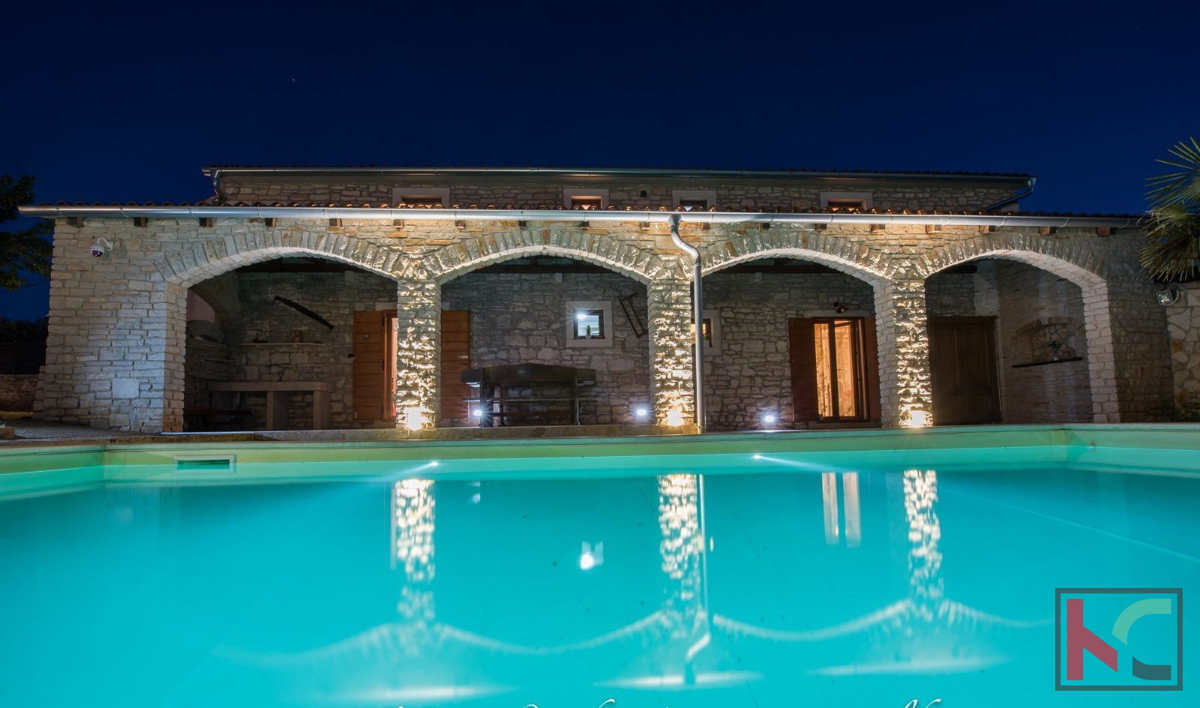 ISTRA, SVETVINČENAT, KAMENA HIŠA Z OGREVANIM BAZENOM NA 1200 M2 PARCELI, #PRODAJA