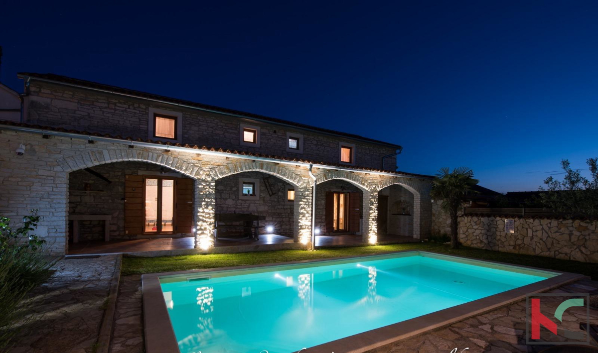 ISTRA, SVETVINČENAT, KAMENA HIŠA Z OGREVANIM BAZENOM NA 1200 M2 PARCELI, #PRODAJA