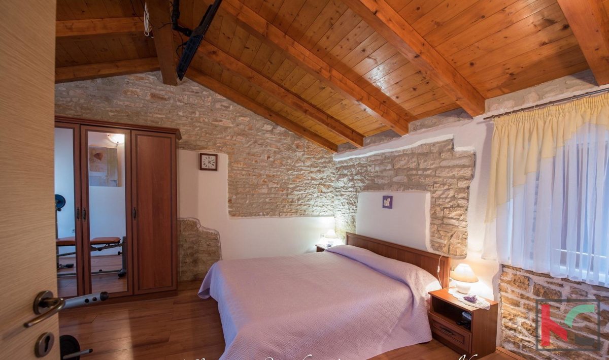 ISTRA, SVETVINČENAT, KAMENA HIŠA Z OGREVANIM BAZENOM NA 1200 M2 PARCELI, #PRODAJA