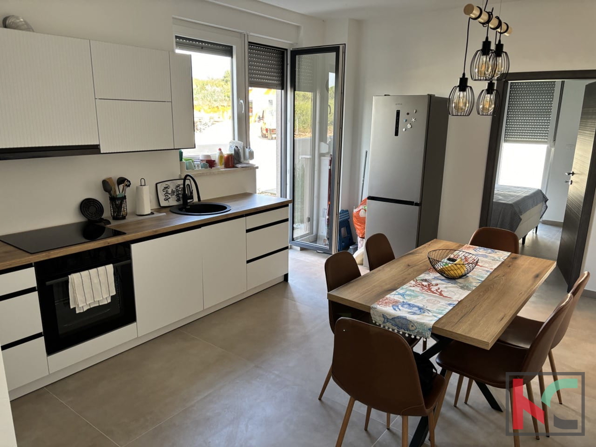 ISTRA, PULA, NOVOGRADNJA STANOVANJE 79,36 M2 Z 100 M2 PRIPADAJOČEGA VRTA