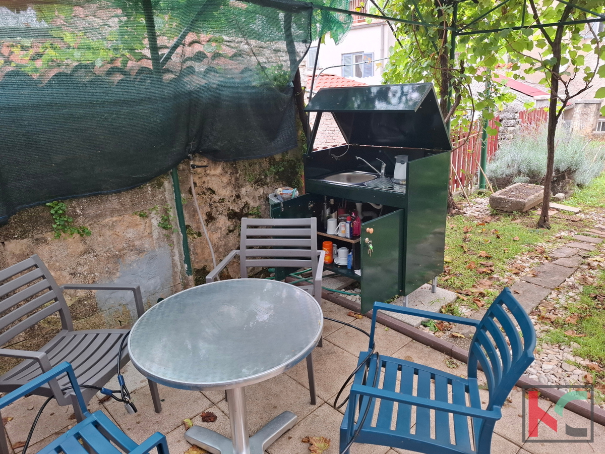 PULA, VERUDA, STANOVANJE 81,39 m2 Z VRTOM V LASTI, PRODAJA