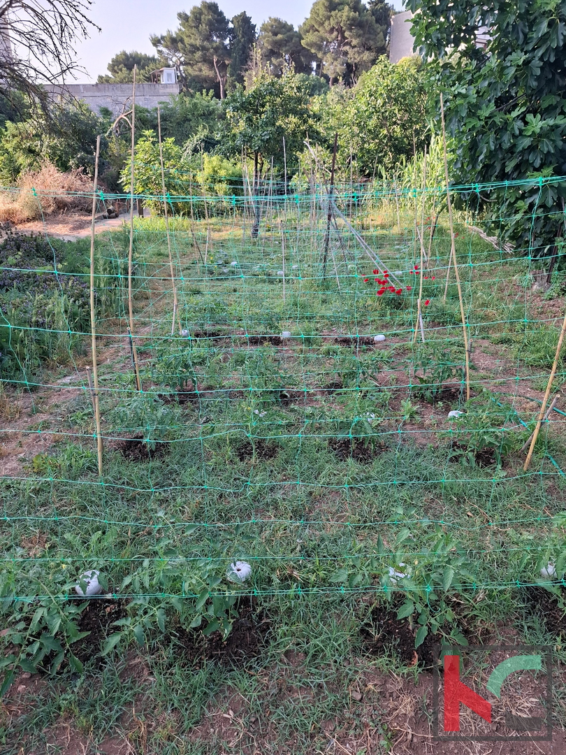 PULA, VERUDA, STANOVANJE 81,39 m2 Z VRTOM V LASTI, PRODAJA