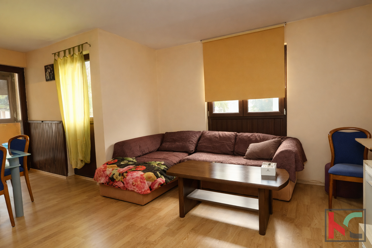 PULA, STOJA, PROSTORN TRISOBEN STAN V PRVEM NADSTROPJU #PRODAJA