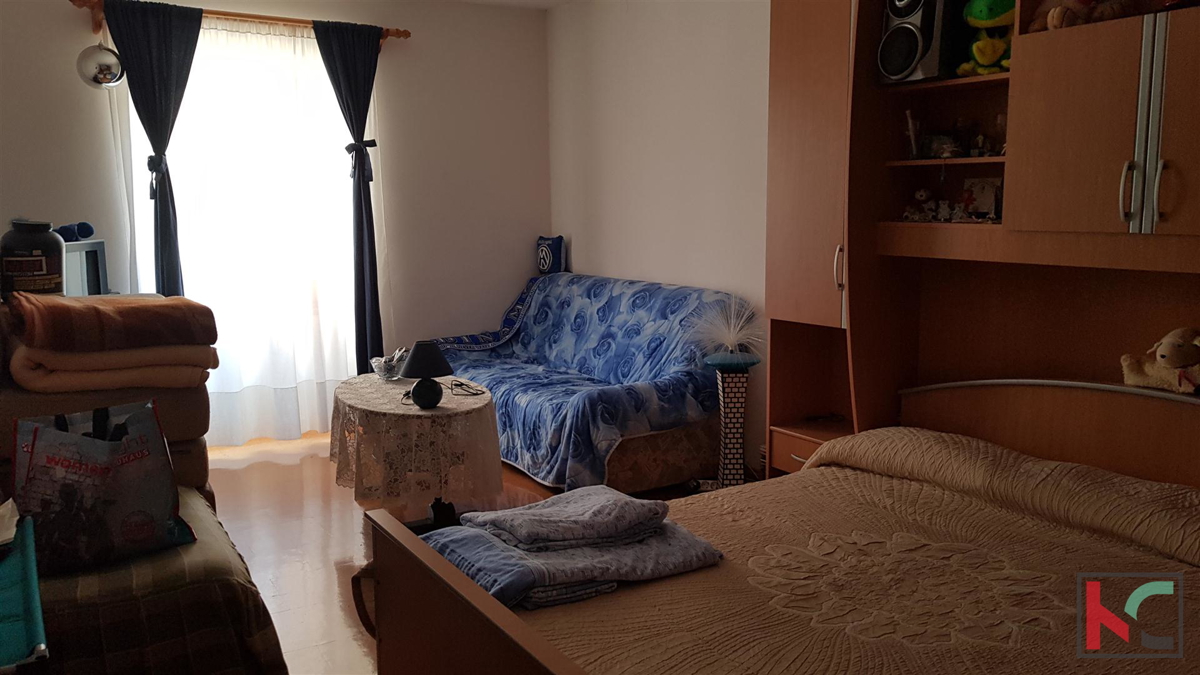 Istra, Vodnjan dvoetažno stanovanje površine 201,41m2 z vrtom
