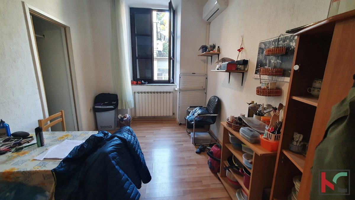 Pula, stanovanje 89,82 m2 z dvema ločenima vhodoma v centru mesta
