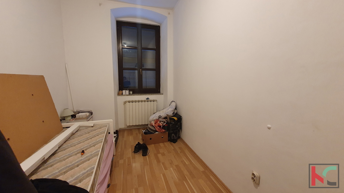 Pula, stanovanje 89,82 m2 z dvema ločenima vhodoma v centru mesta
