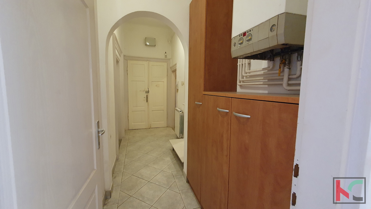 Pula, stanovanje 89,82 m2 z dvema ločenima vhodoma v centru mesta