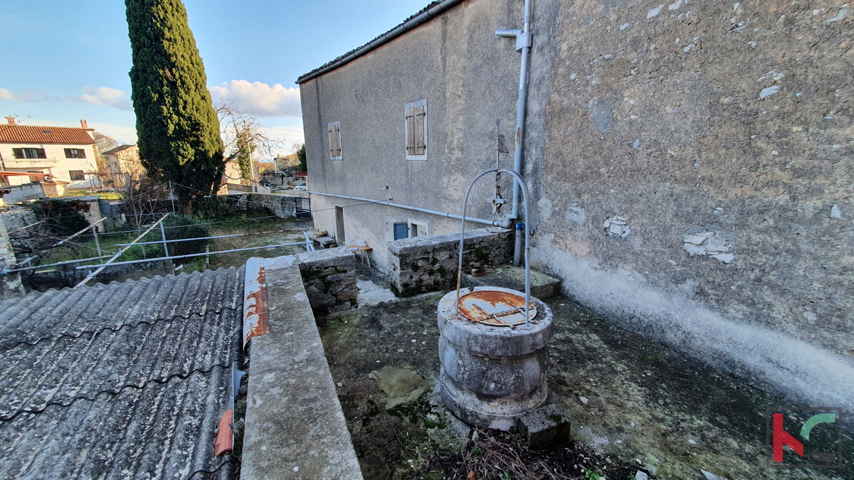 Istra, Krnica, hiša 150 m2 v centru