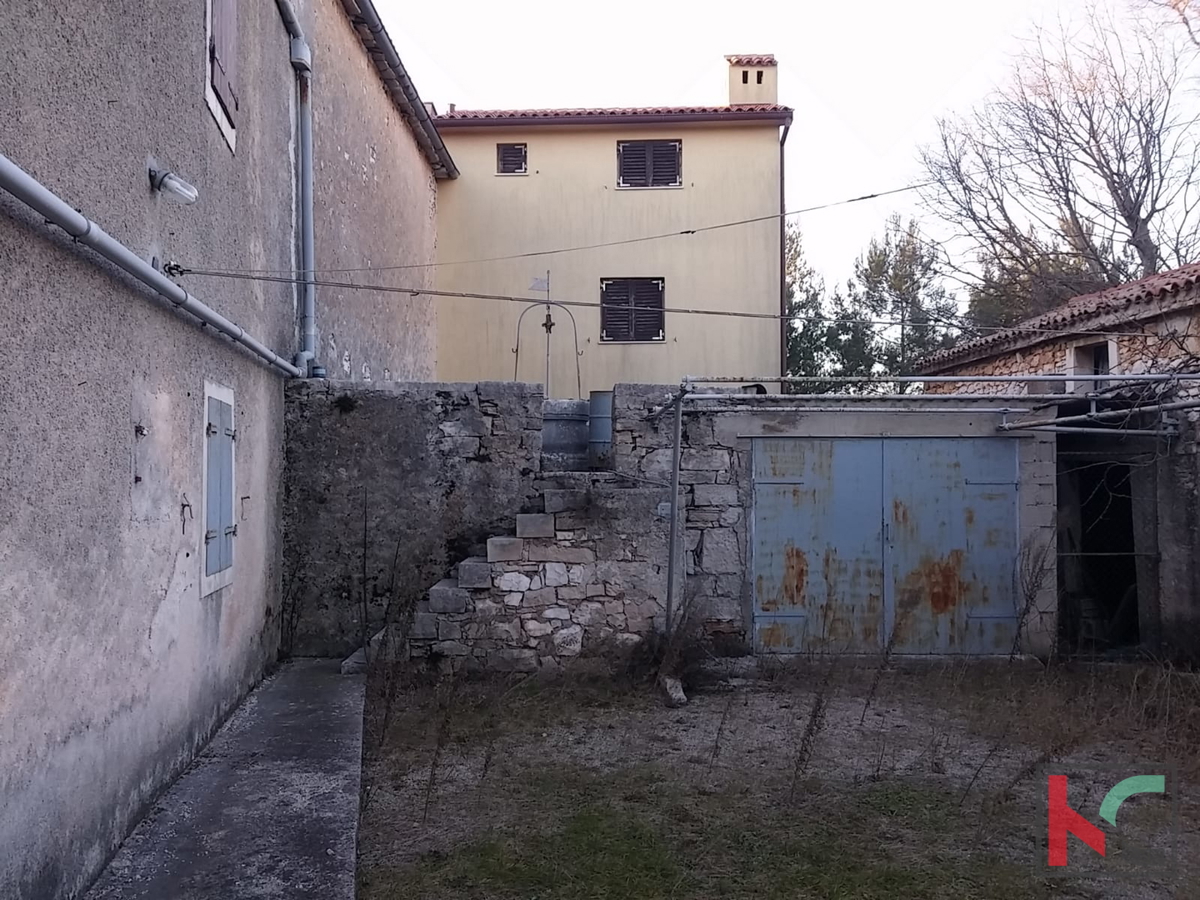 Istra, Krnica, hiša 150 m2 v centru