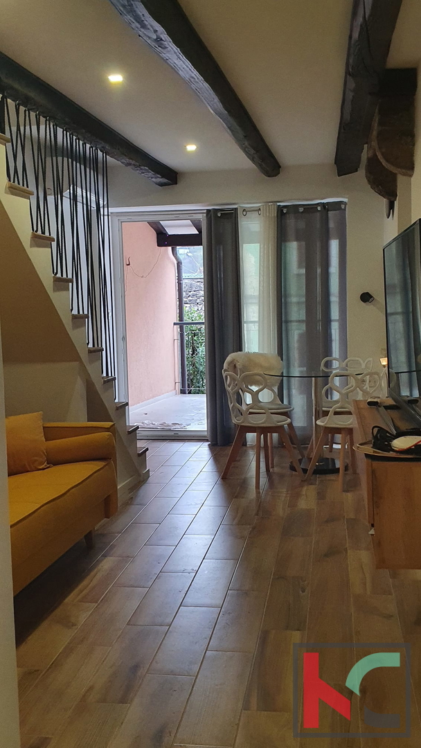 Pazin, lepa hiša v centru mesta 118m2, z notranjim bazenom in wellnessom, #prodaja