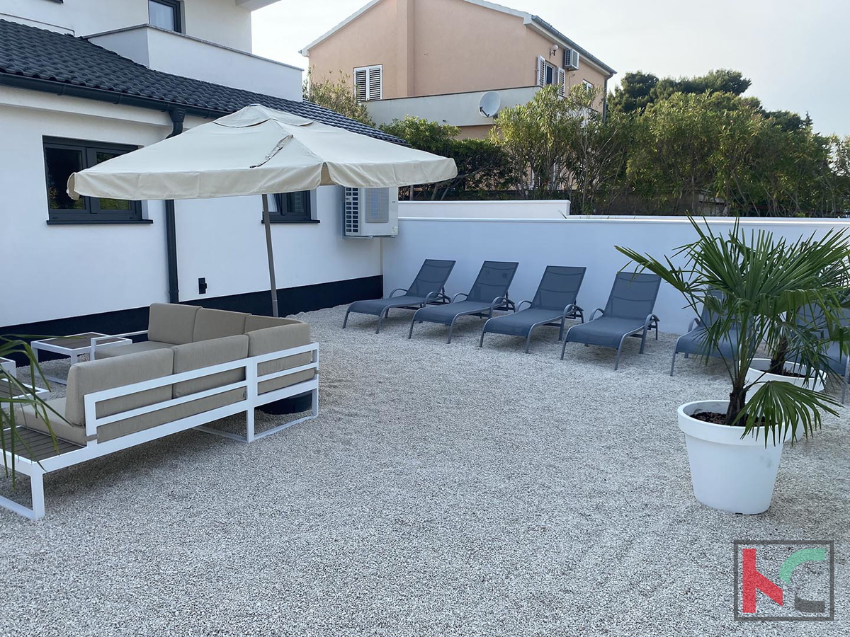 Istra, Premantura, hiša s 3 luksuznimi apartmaji in pogledom na morje, #prodaja