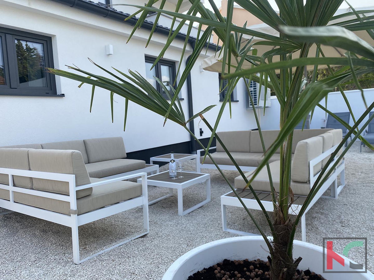 Istra, Premantura, hiša s 3 luksuznimi apartmaji in pogledom na morje, #prodaja