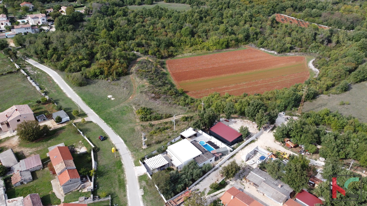 Istra, Vodnjan, počitniška hiša z bazenom in urejenim vrtom na mirni lokaciji, #razprodaja