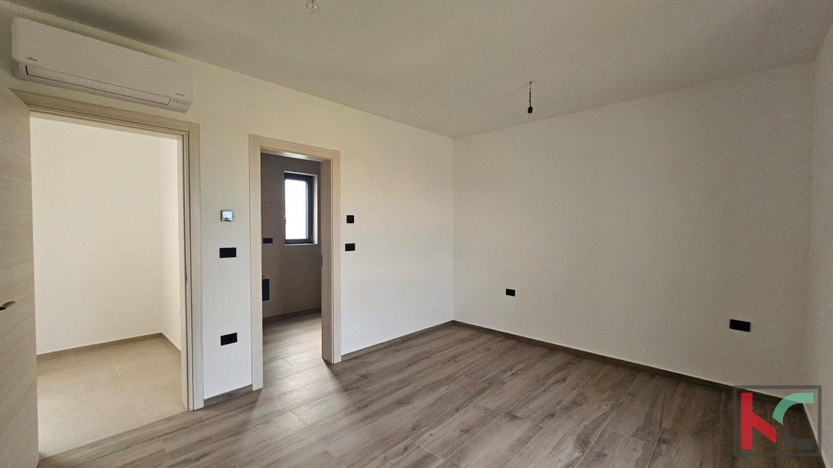 Istra, Medulin, dvojček v izgradnji z bazenom in vrtom, garaža, blizu morja, #prodaja