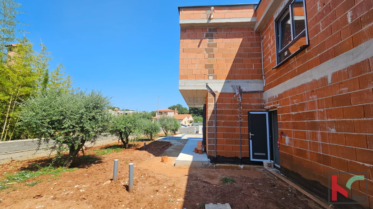 Istra, Medulin, dvojček v izgradnji z bazenom in vrtom, garaža, blizu morja, #prodaja