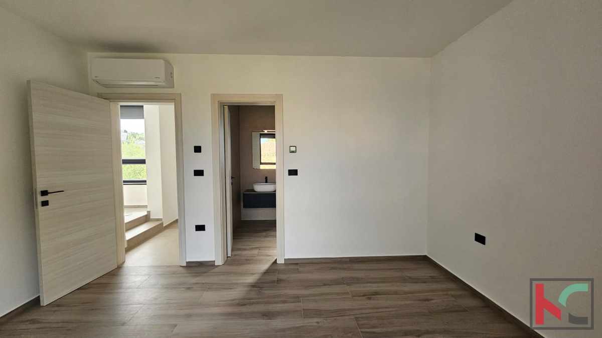 Istra, Medulin, dvojček v izgradnji z bazenom in vrtom, garaža, blizu morja, #prodaja