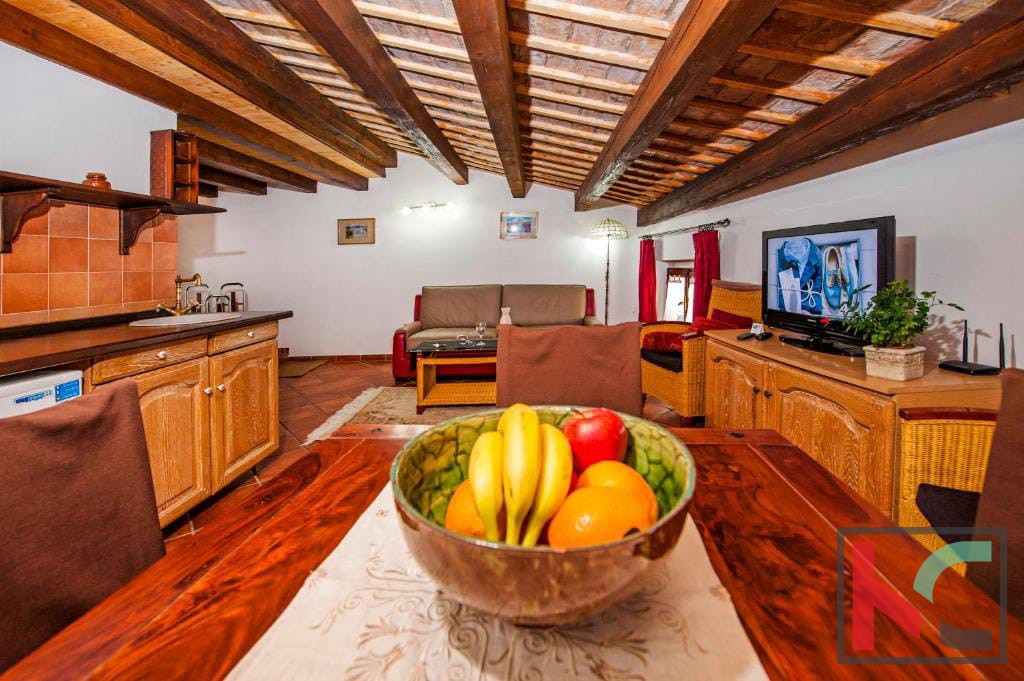 Istra, Rovinj, center, hiša s tremi stanovanjskimi enotami #prodaja