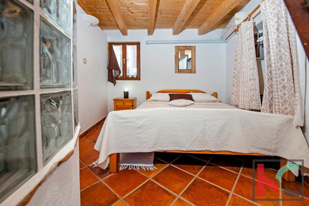 Istra, Rovinj, center, hiša s tremi stanovanjskimi enotami #prodaja