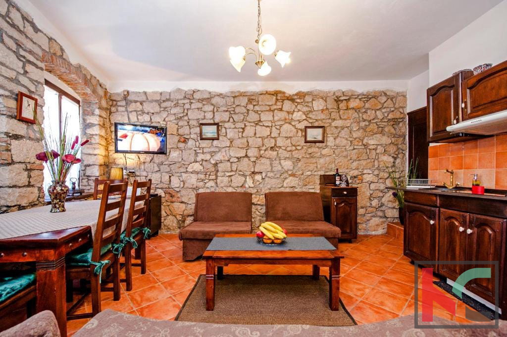 Istra, Rovinj, center, hiša s tremi stanovanjskimi enotami #prodaja