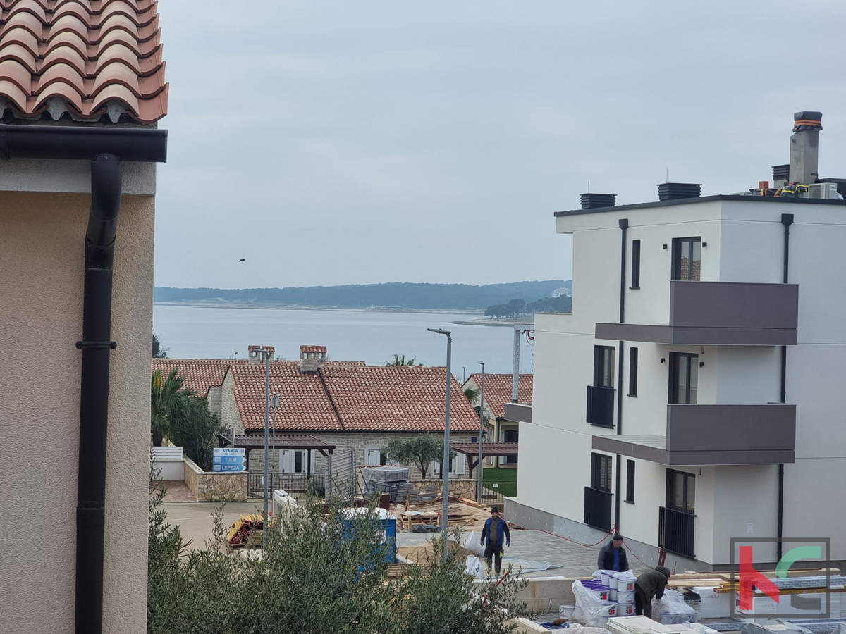 Istra, Medulin, počitniška hiša z dvema apartmajema, 200m od plaže, #prodaja