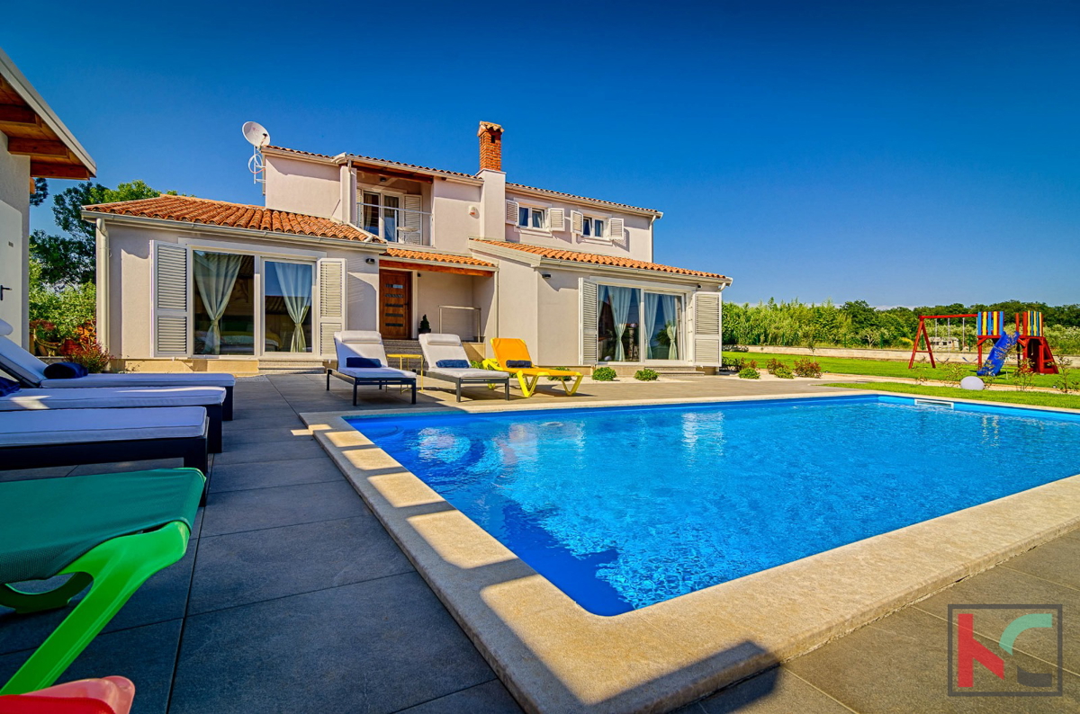 Istra, Pula, Štinjan, počitniška vila 220 m2, #prodaja