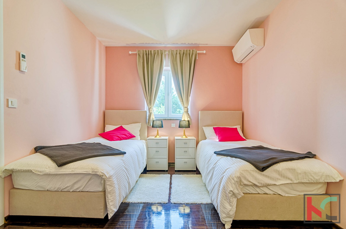 Istra, Pula, Štinjan, počitniška vila 220 m2, #prodaja