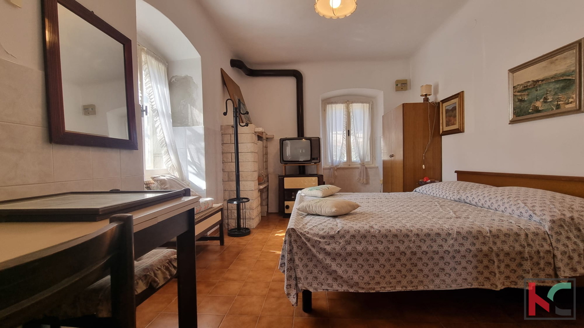 Istra, Banjole, hiša 48m2 na 125m2 vrta, za adaptacijo, #prodaja