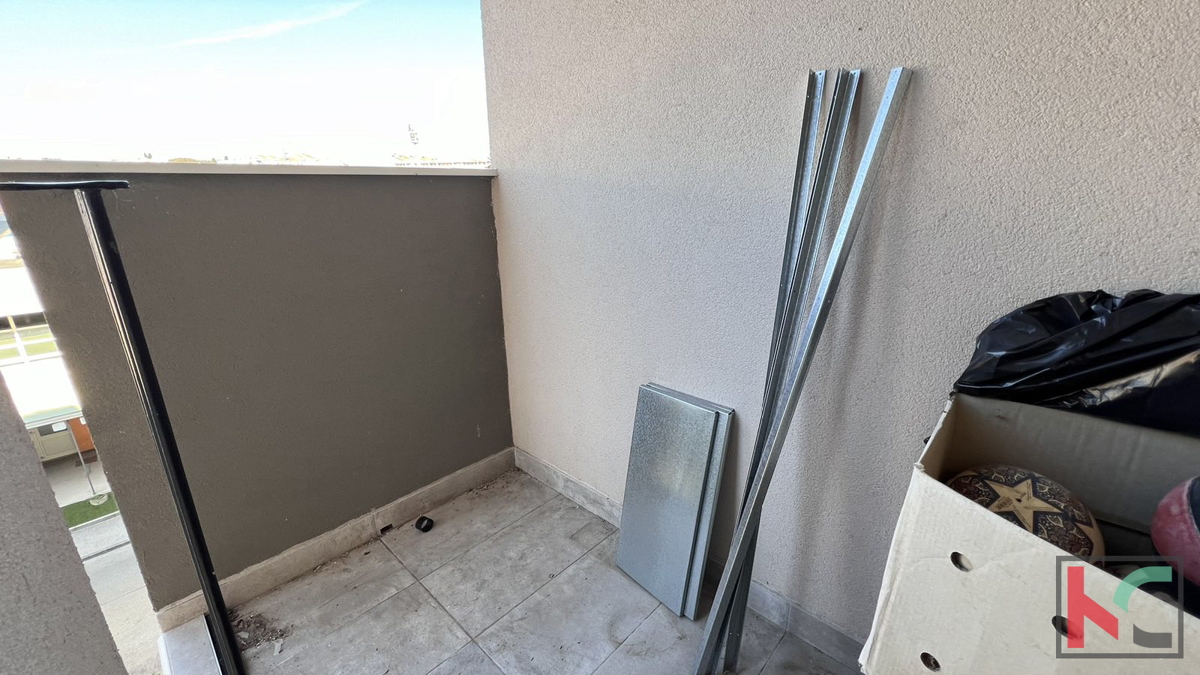 Stanovanje, Veruda, popolnoma prenovljeno trisobno stanovanje na idealni lokaciji #prodaja