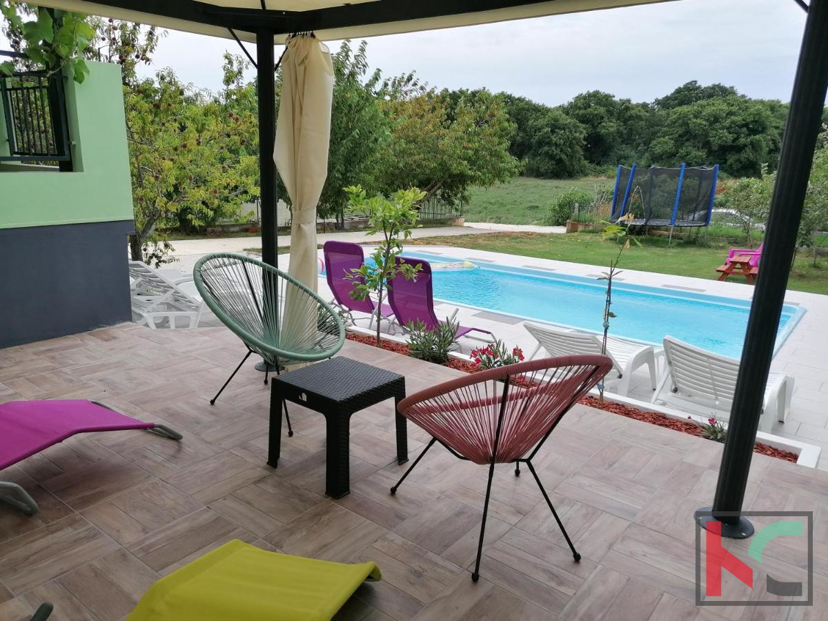 Pula, Busoler, hiša z dvema apartmajema na parceli 1040m2 #prodaja