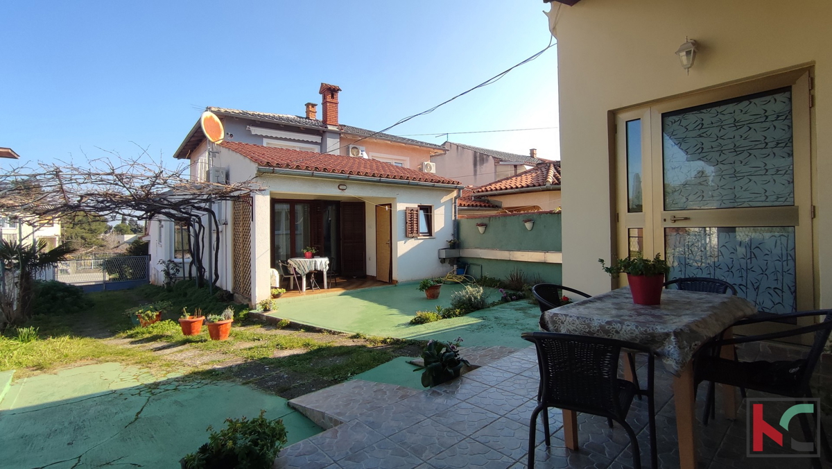 Istra, Vidikovac, hiša z dvoriščem in dodatnim apartmajem, zahtevana lokacija #prodaja