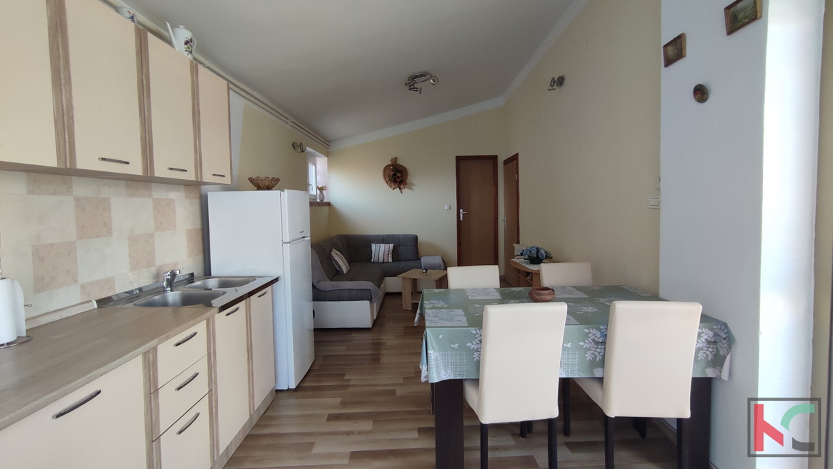 Istra, Vidikovac, hiša z dvoriščem in dodatnim apartmajem, zahtevana lokacija #prodaja