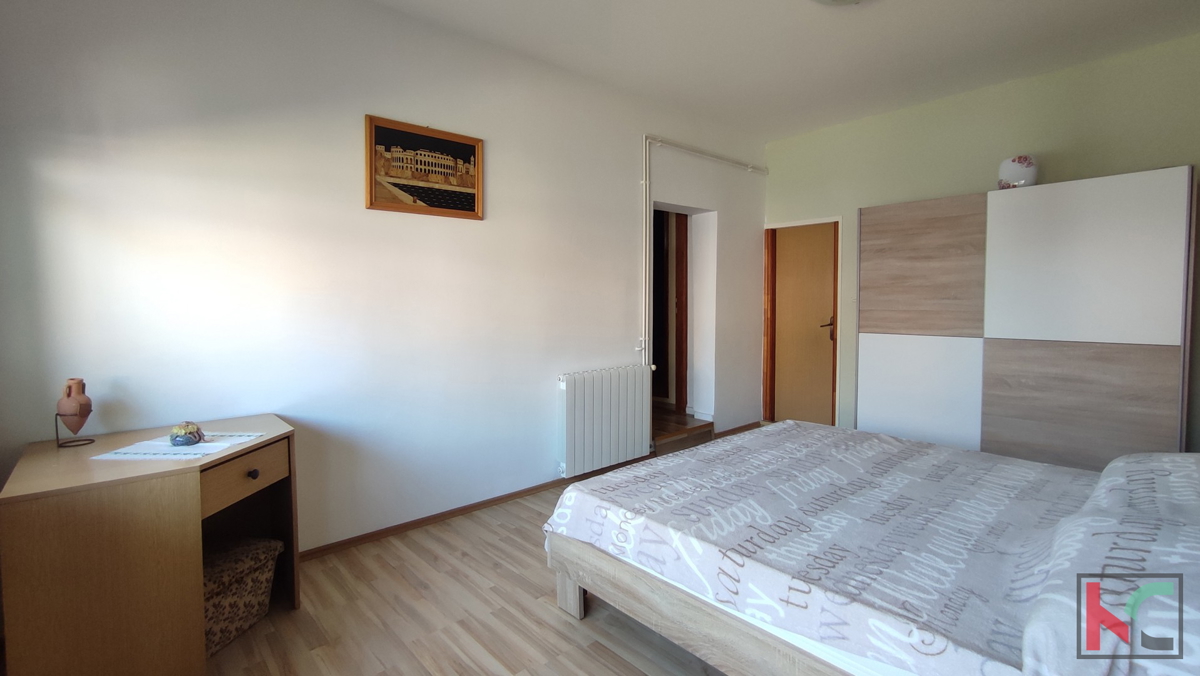 Istra, Vidikovac, hiša z dvoriščem in dodatnim apartmajem, zahtevana lokacija #prodaja