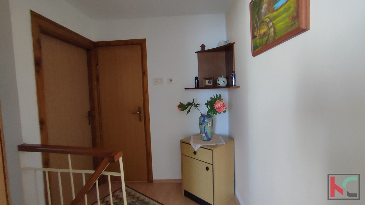Istra, Vidikovac, hiša z dvoriščem in dodatnim apartmajem, zahtevana lokacija #prodaja