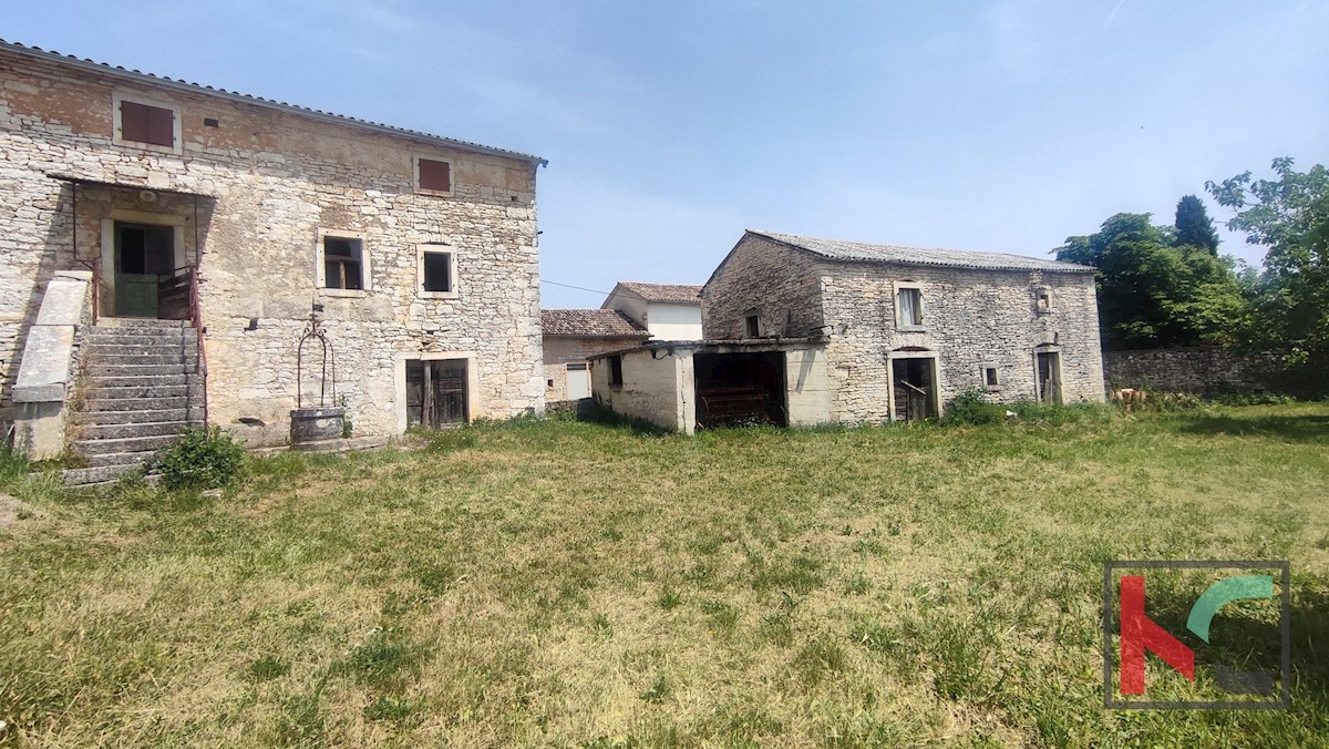 Istra, Svetvinčenat, dve istrski avtohtoni kamniti hiši z vrtom, #prodaja