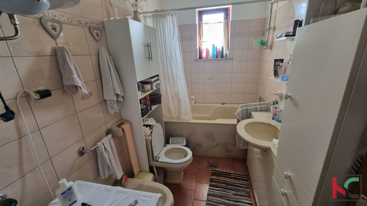 Istra, Fažana, hiša s 5 apartmaji in pogledom na morje
