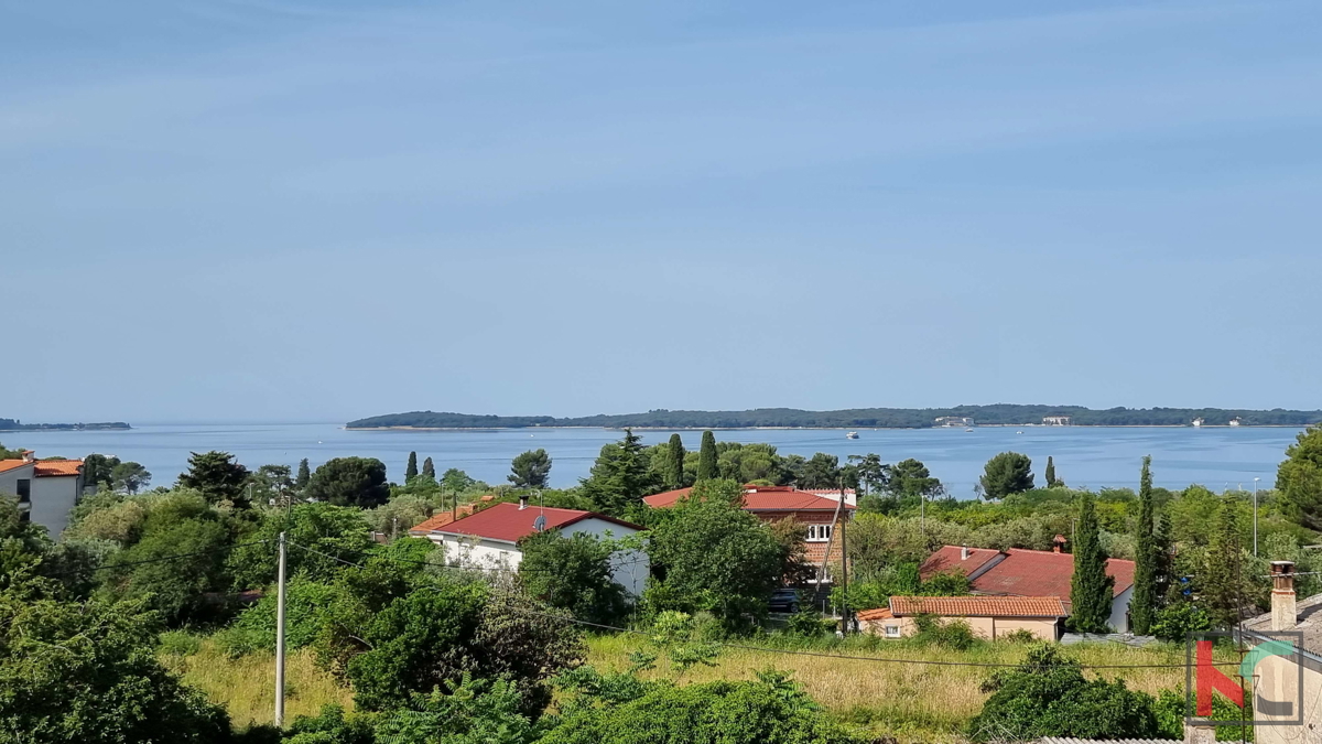 Istra, Fažana, hiša s 5 apartmaji in pogledom na morje