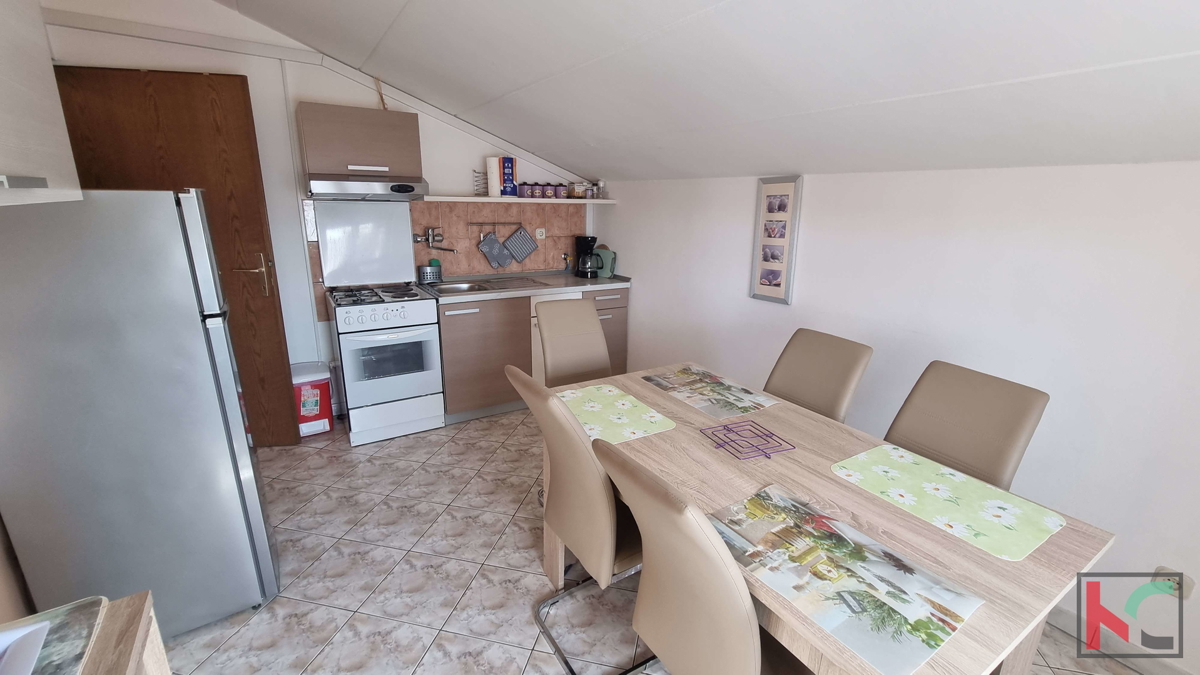 Istra, Fažana, hiša s 5 apartmaji in pogledom na morje